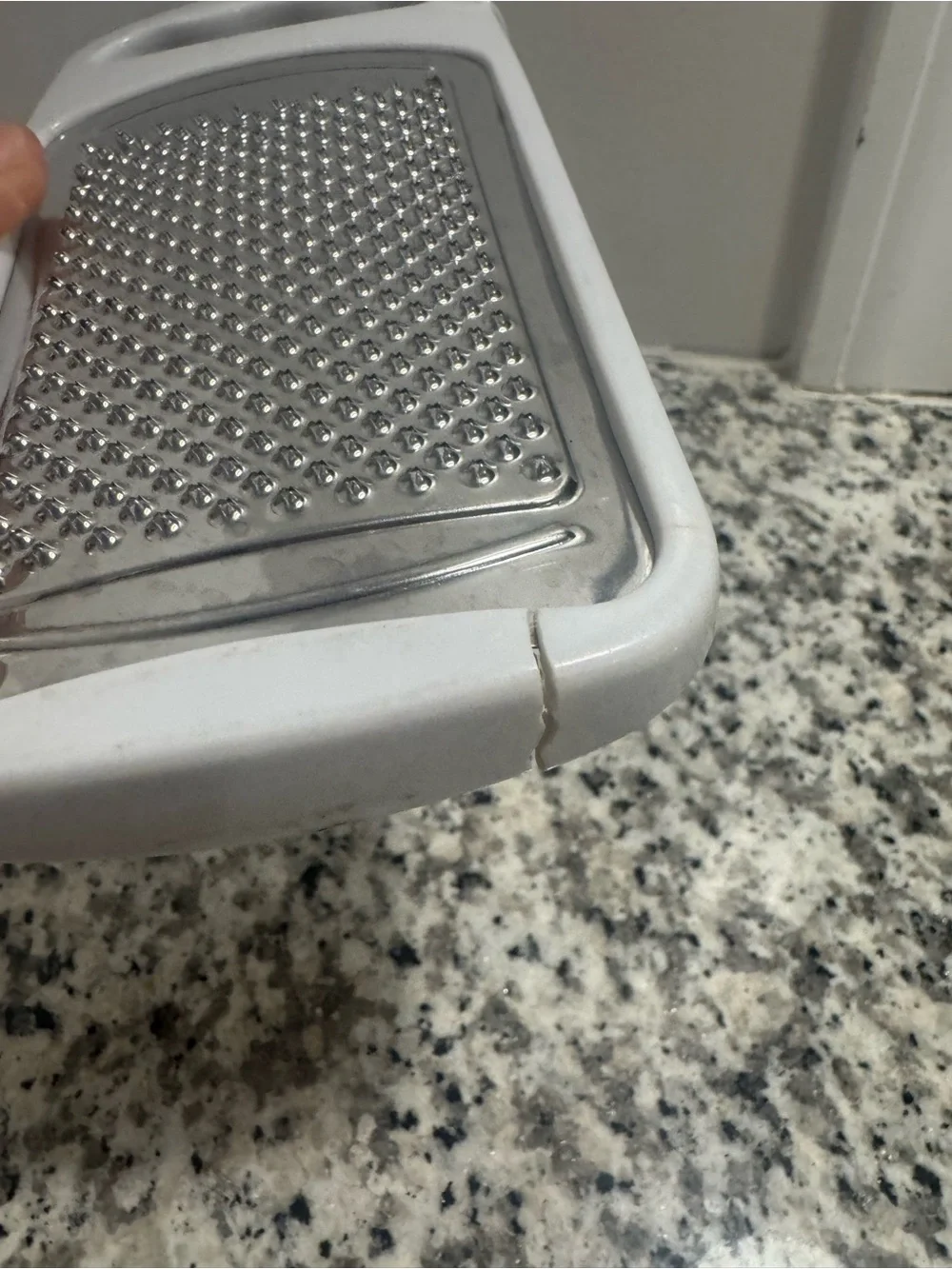 Plastic cheese grater
